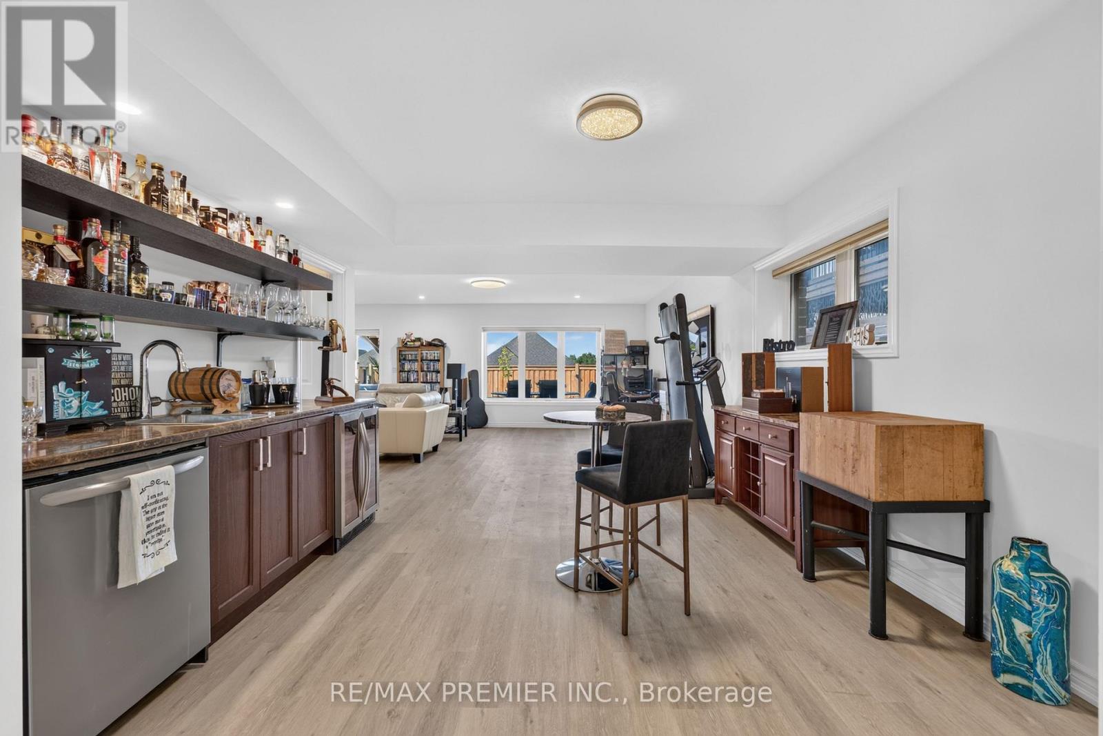 3020 SIERRA DRIVE - 38