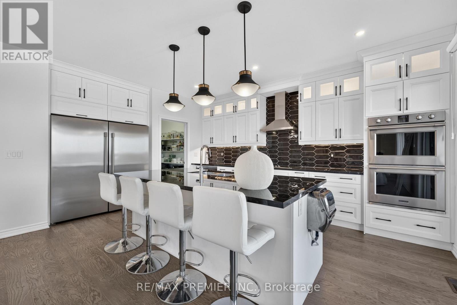 3020 SIERRA DRIVE - 7