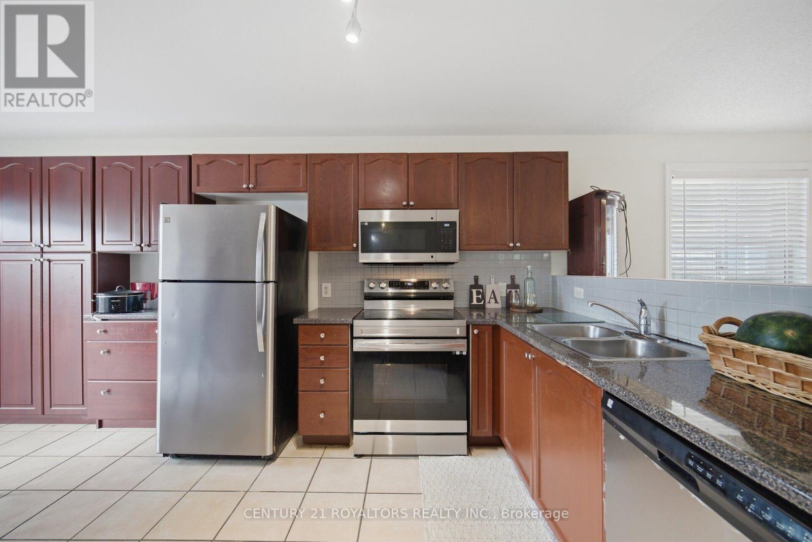 41 IRENE DRIVE SE - 17