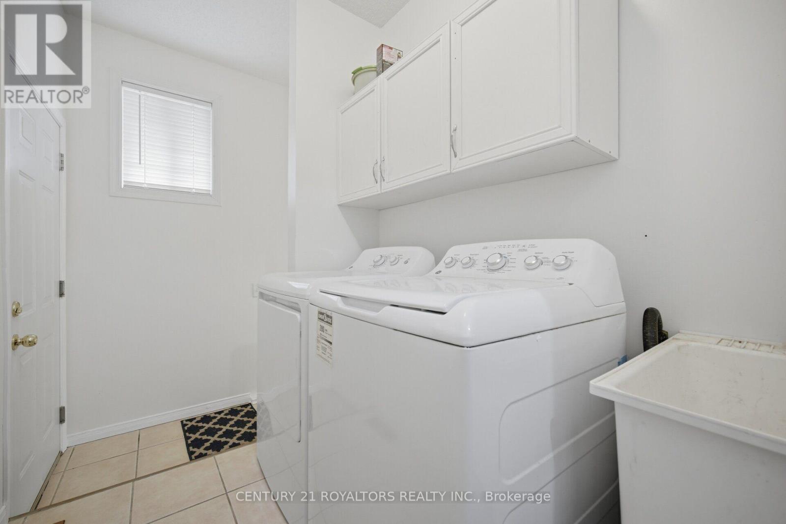 41 IRENE DRIVE SE - 30