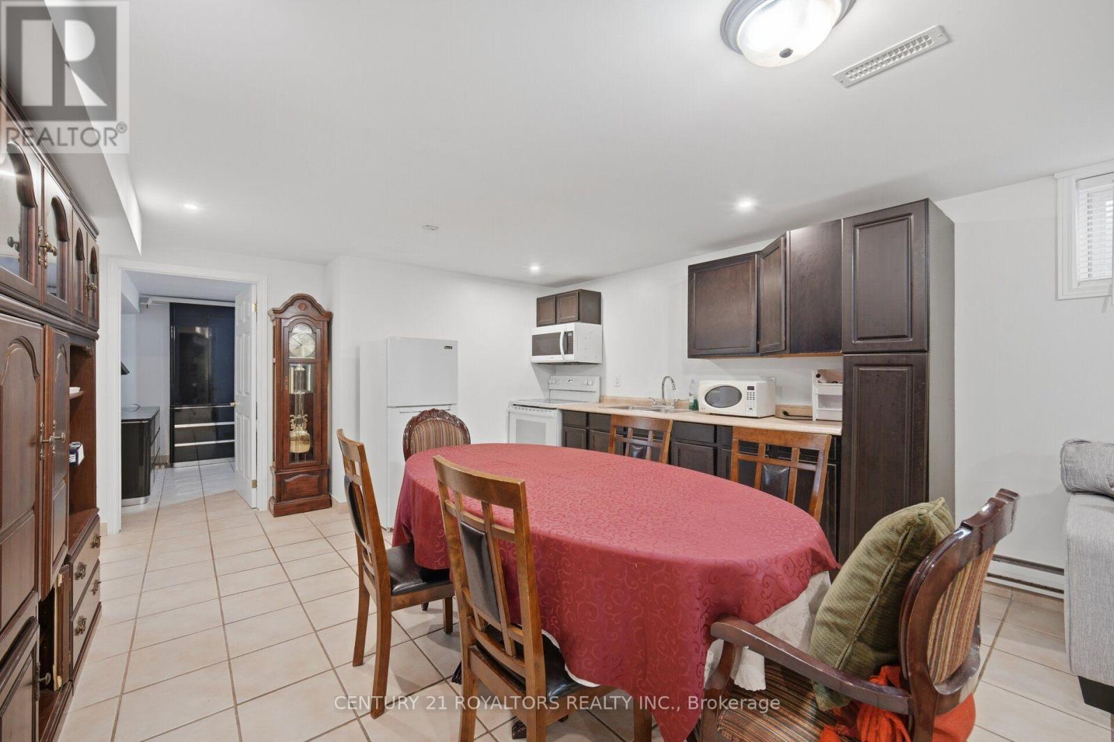 41 IRENE DRIVE SE - 39