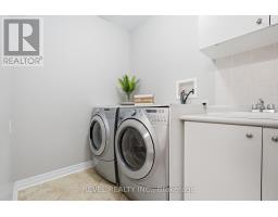 256 Giddings Crescent, Milton, ON L9T7A7 Photo 12