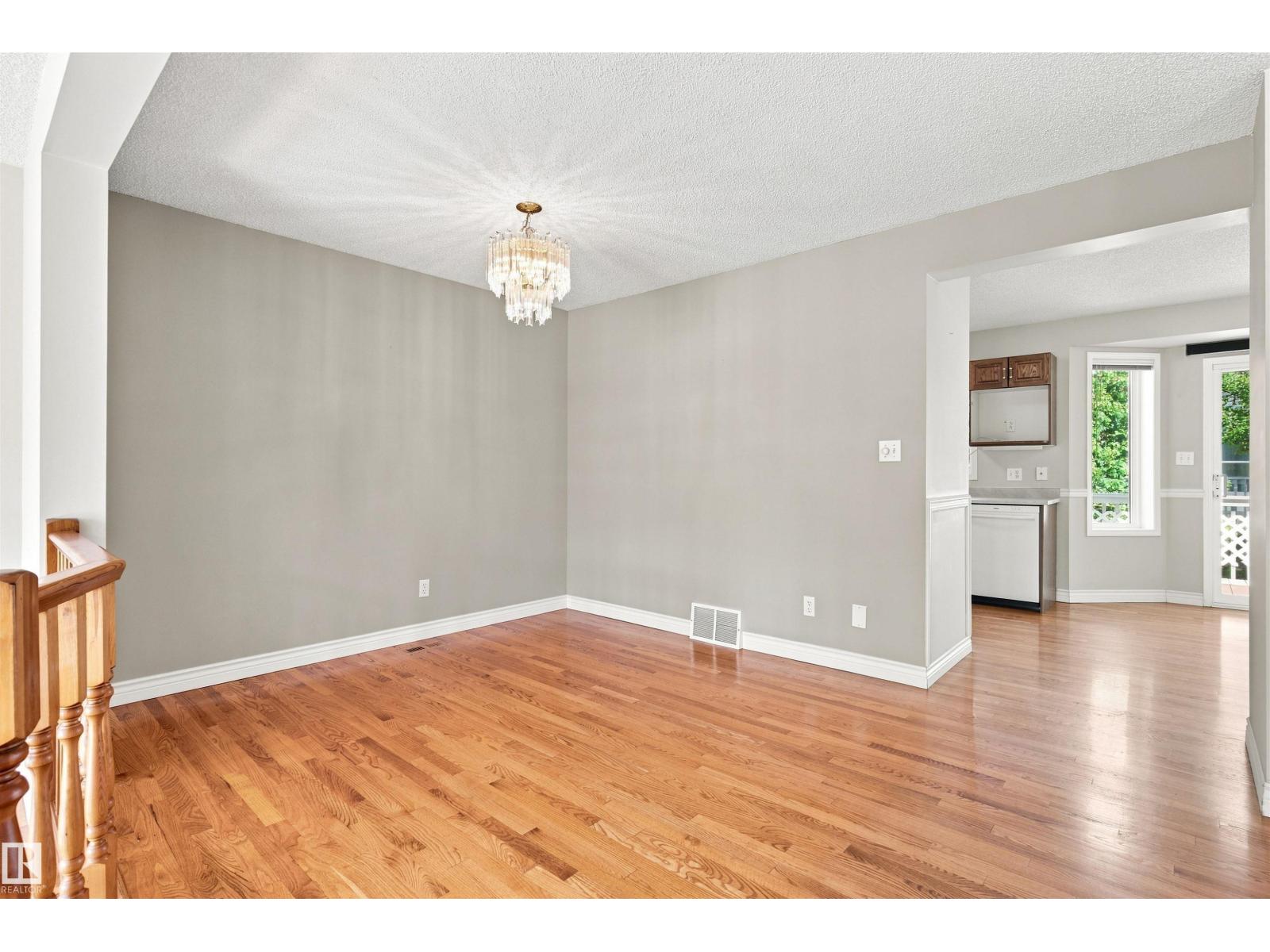 #1 3311 58 ST NW - Image 10