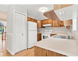#1 3311 58 St Nw, Edmonton, AB T6L6X3 Photo 17