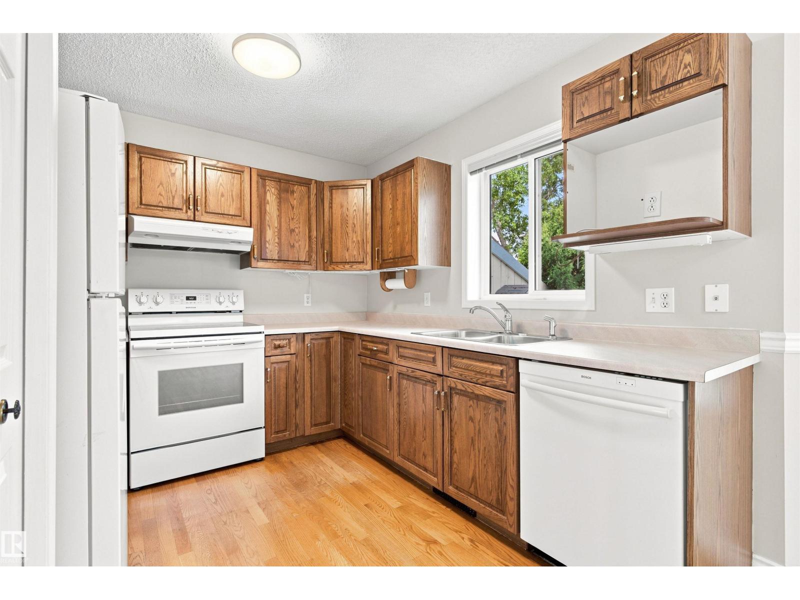 #1 3311 58 ST NW - 15