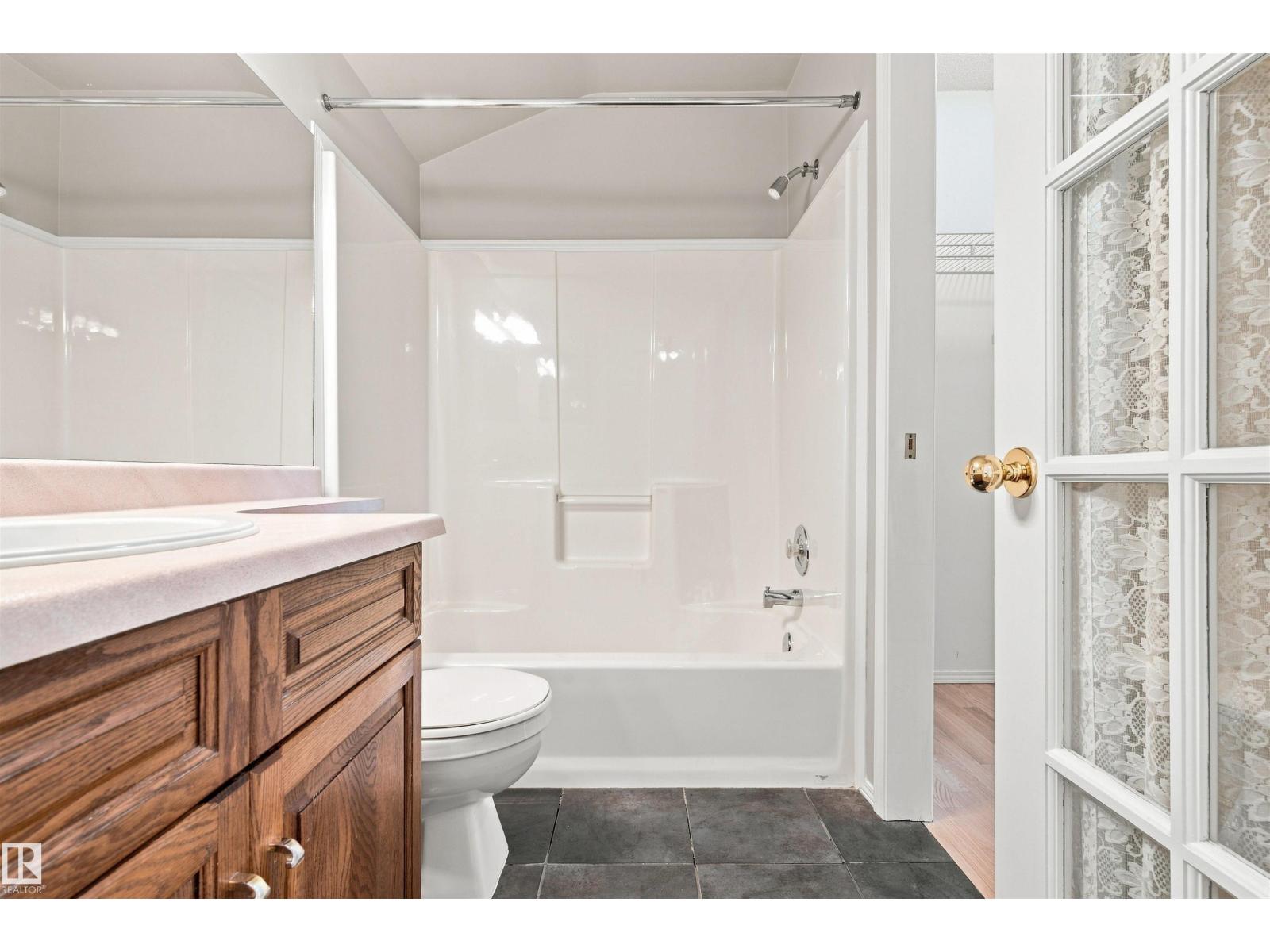 #1 3311 58 ST NW - Image 29