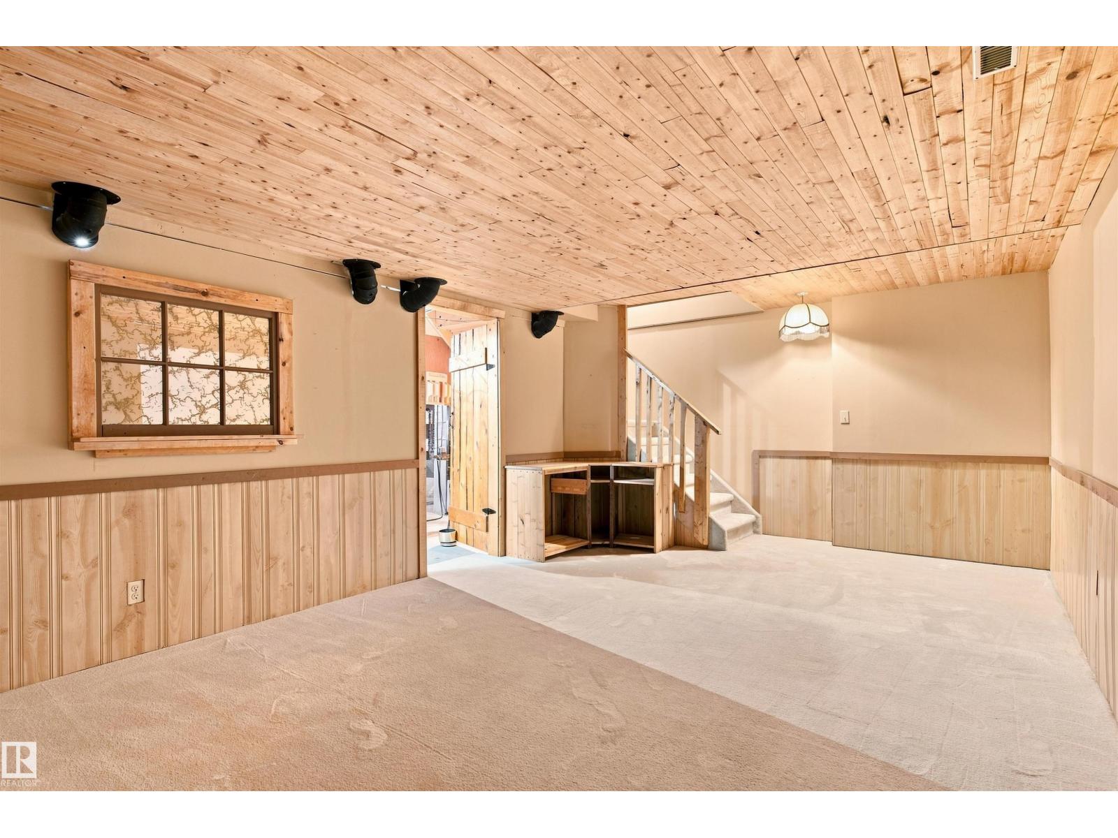 #1 3311 58 ST NW - 35