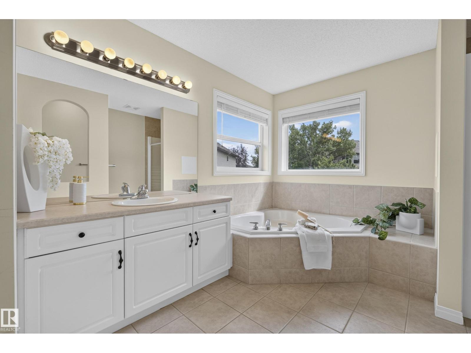 1322 BARNES CL SW - Image 46