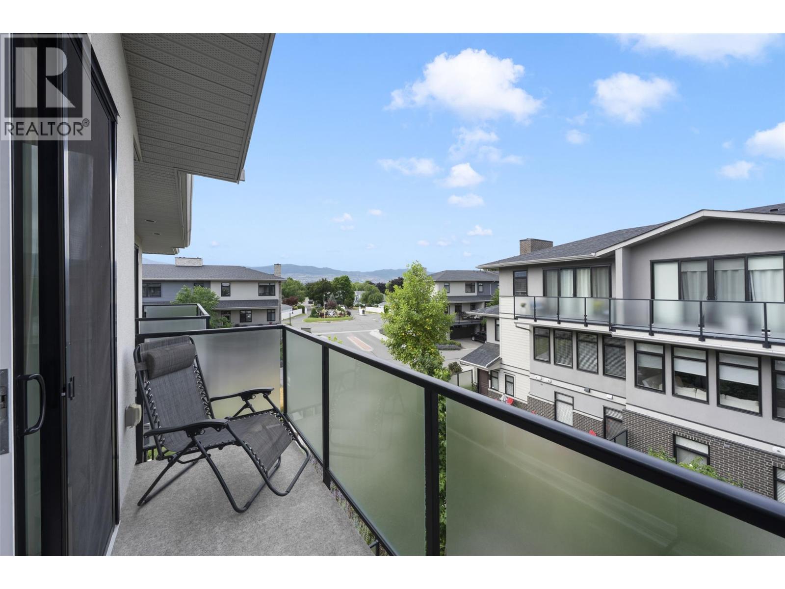 144 1102 Cameron Avenue, Kelowna
