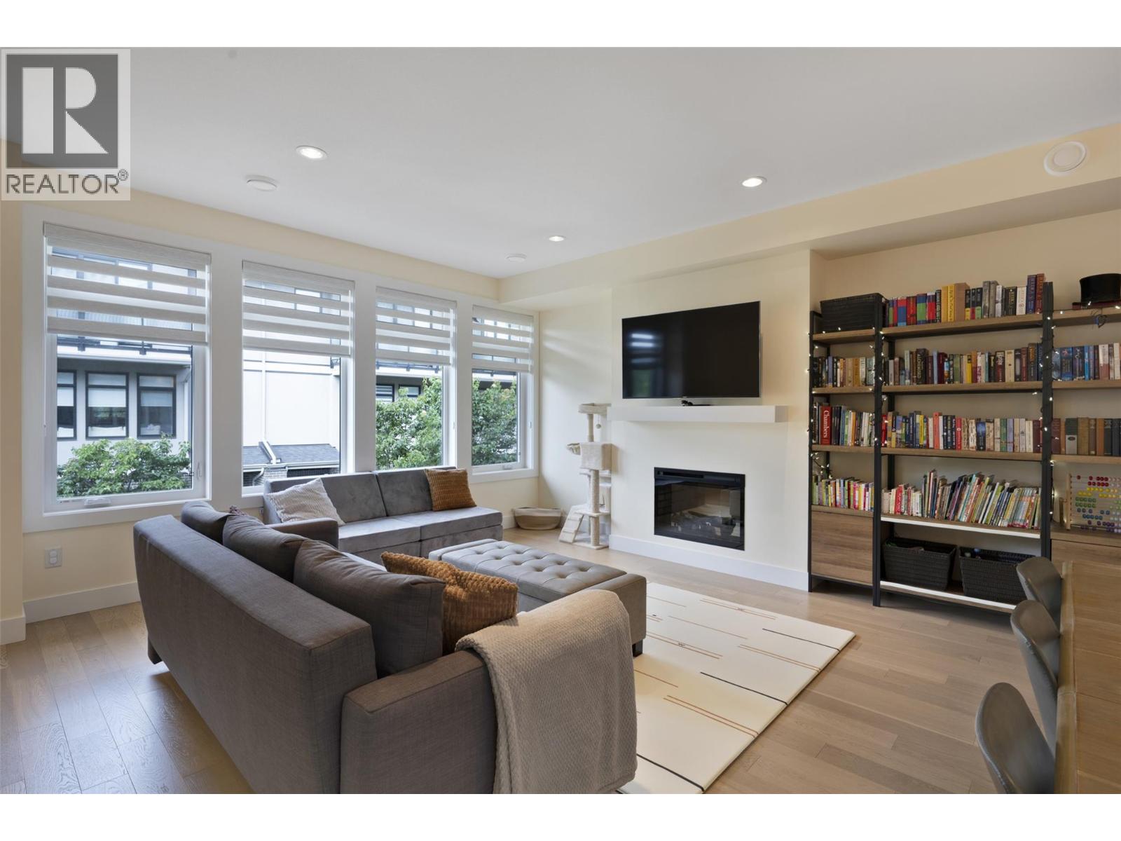 144 1102 Cameron Avenue, Kelowna