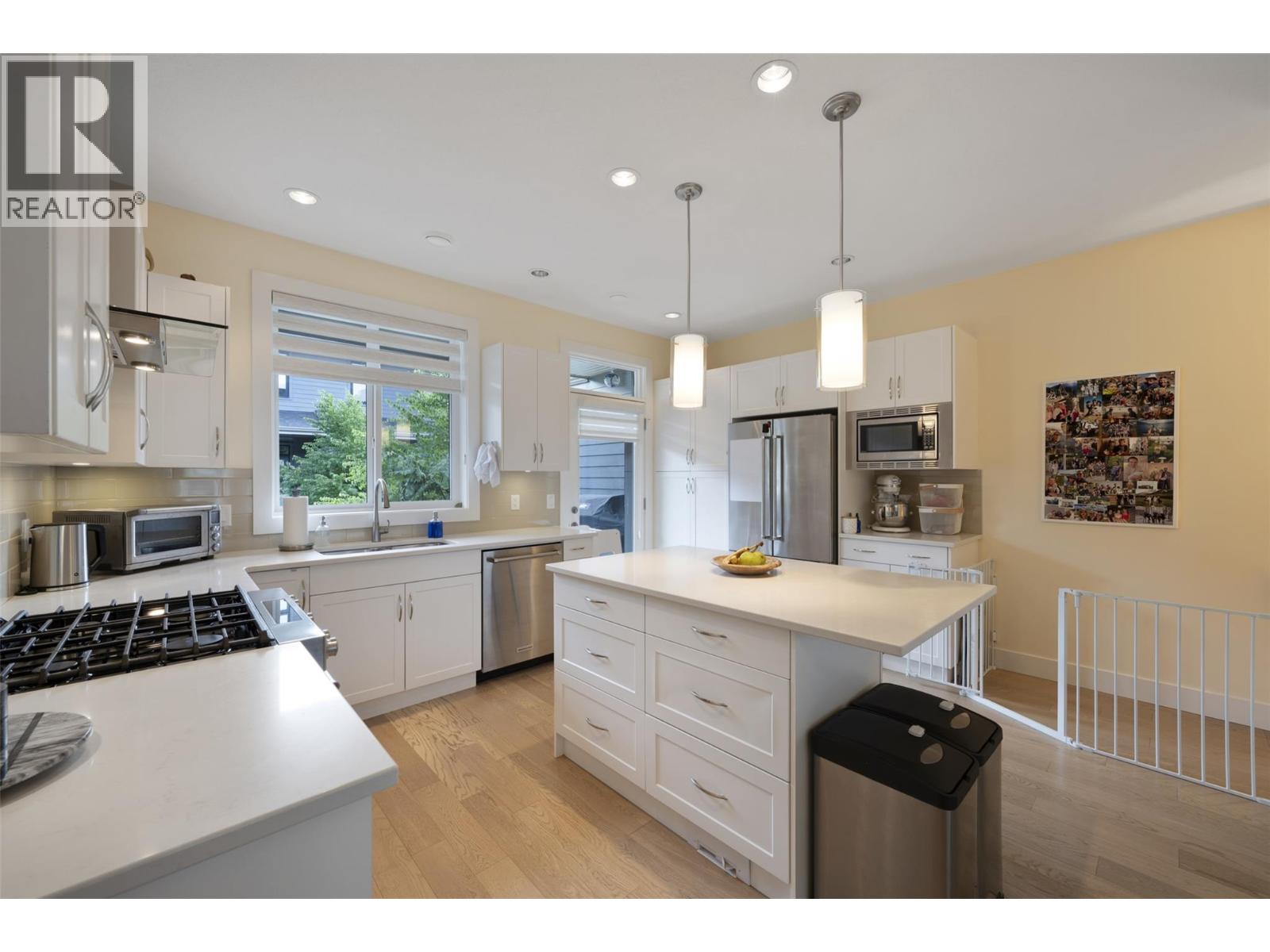 144 1102 Cameron Avenue, Kelowna