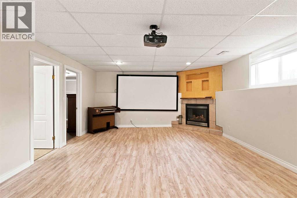 104 DICKEY Bay, Fort McMurray
