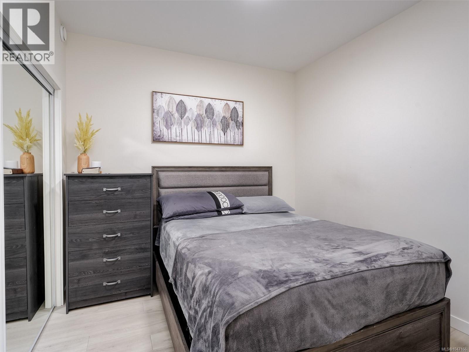 #405 842 Orono Ave - 15