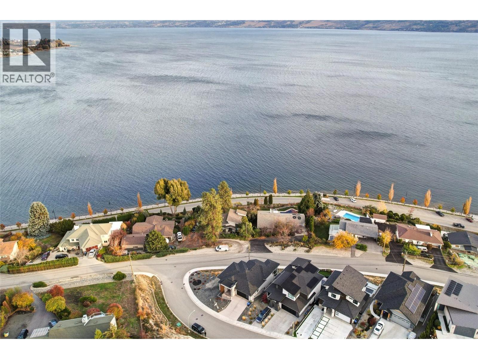  3953 Beachview Drive, West Kelowna