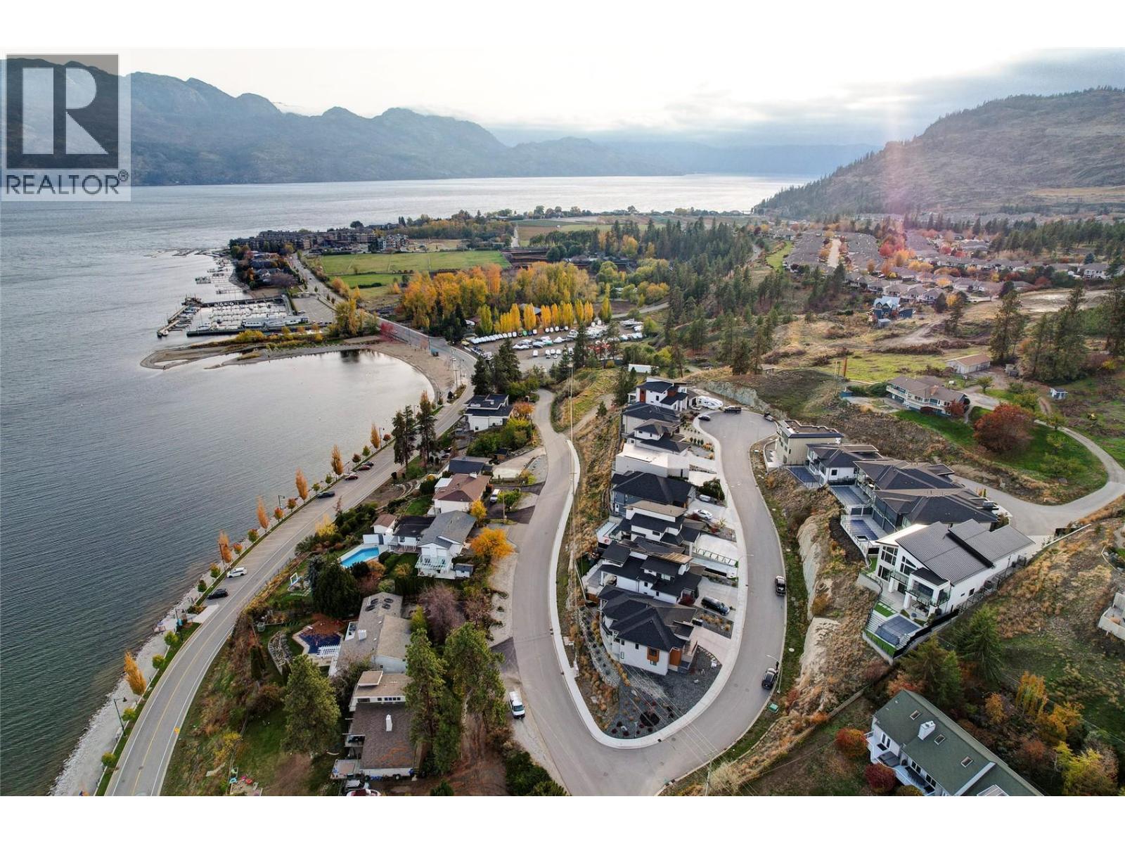  3953 Beachview Drive, West Kelowna