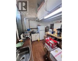 614 Fisgard St, Victoria, BC V8W1R6 Photo 9