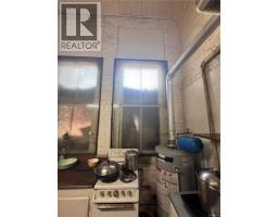 614 Fisgard St, Victoria, BC V8W1R6 Photo 10