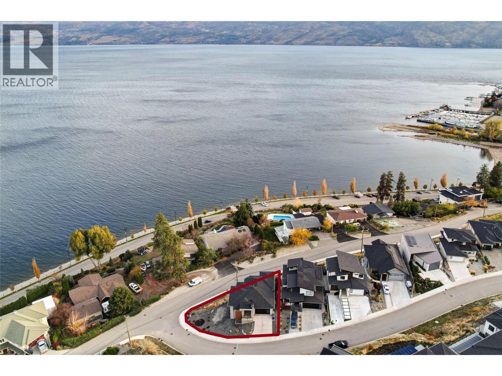  3953 Beachview Drive, West Kelowna