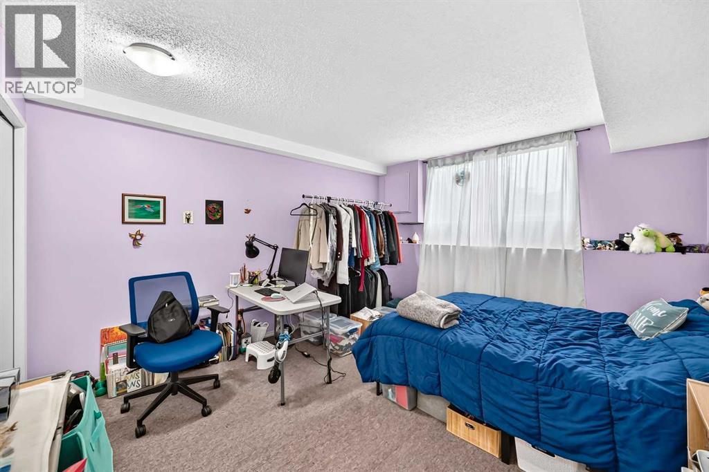 5126 Bowness Road NW - Image 25