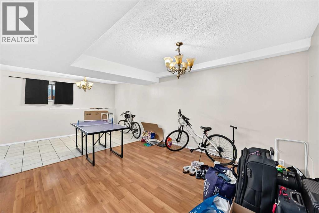 5126 Bowness Road NW - 22