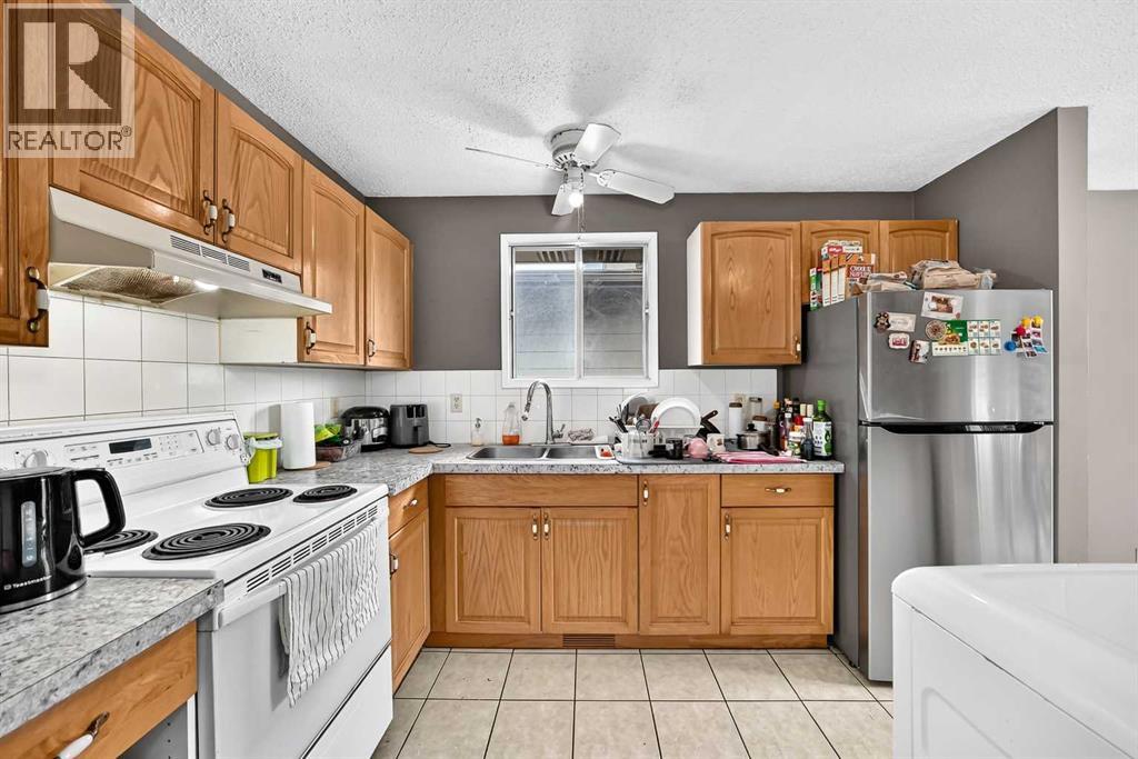 5126 Bowness Road NW - Image 9