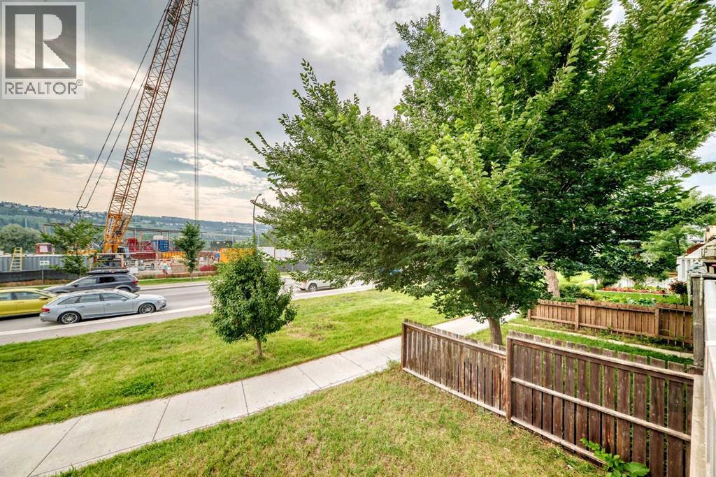 5126 Bowness Road NW - 34