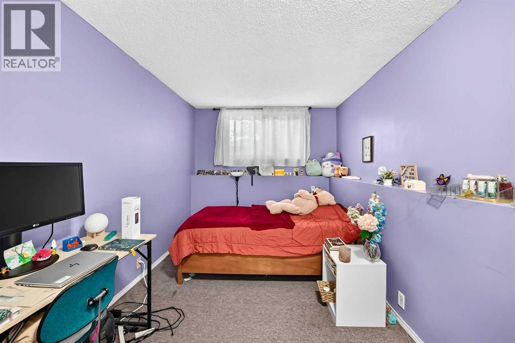 5126 Bowness Road NW - 29