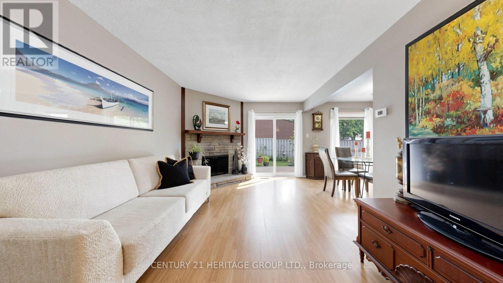27 DUNKELD WAY - Image 3