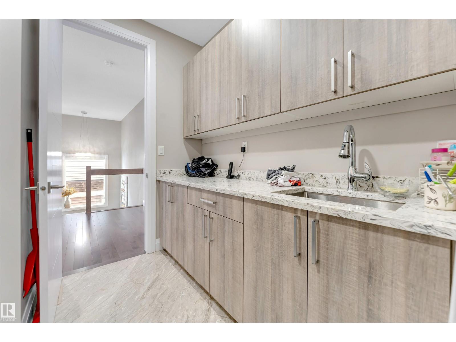 2029 89B ST SW - 40