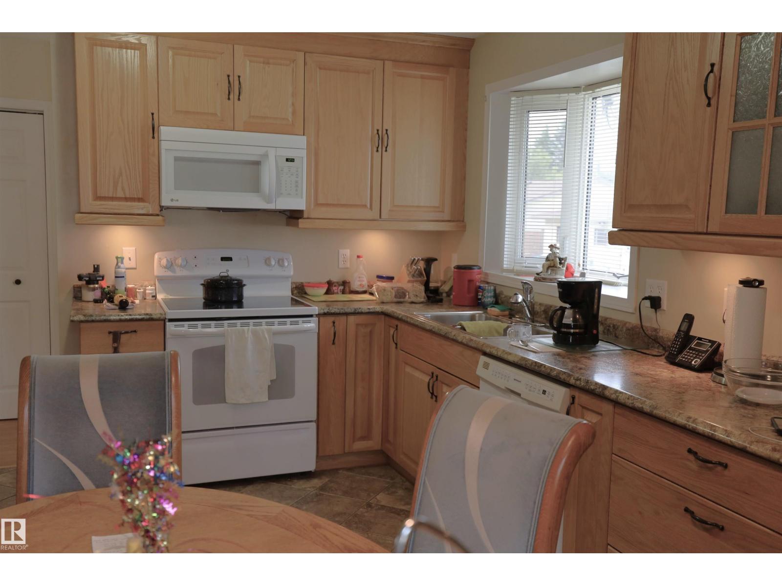 10424 152 ST NW - Image 18