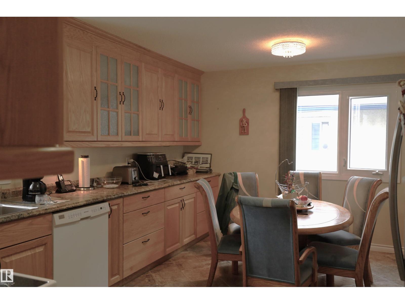 10424 152 ST NW - Image 20