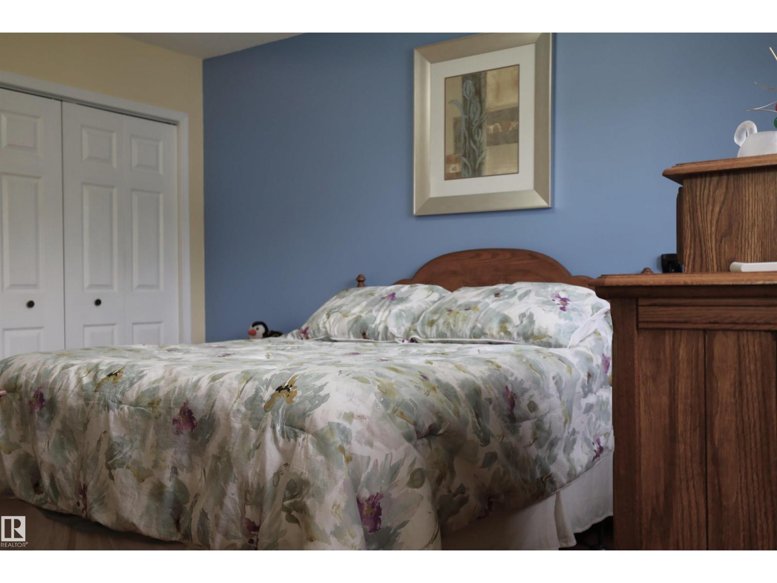 10424 152 ST NW - 24