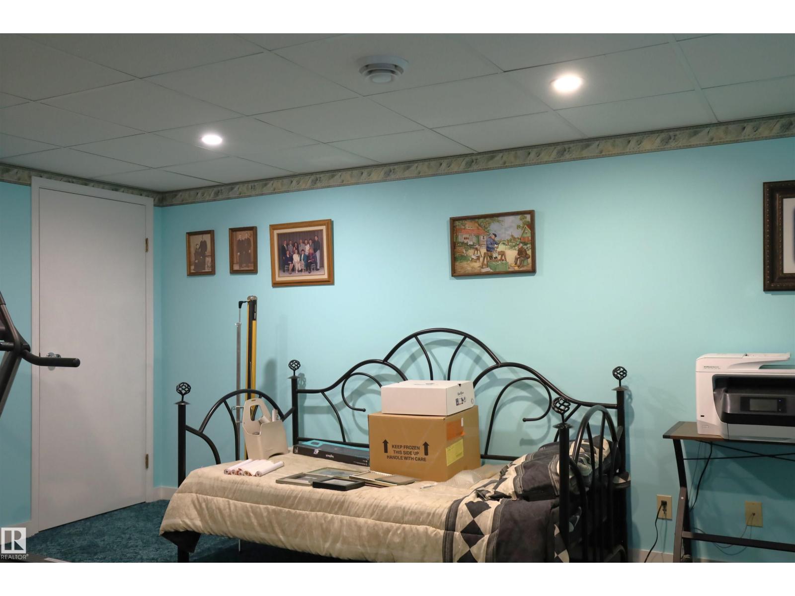 10424 152 ST NW - 40