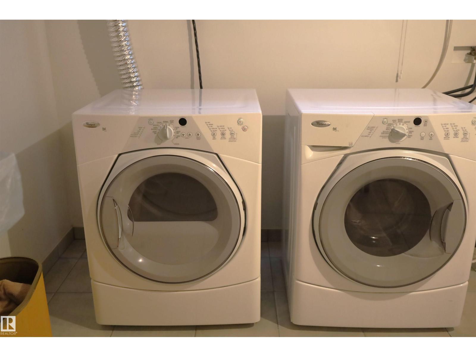 10424 152 ST NW - 43