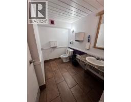 632 Yates St, Victoria, BC V8W1L3 Photo 32