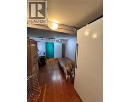 632 Yates St, Victoria, BC V8W1L3 Photo 37