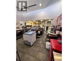 632 Yates St, Victoria, BC V8W1L3 Photo 11