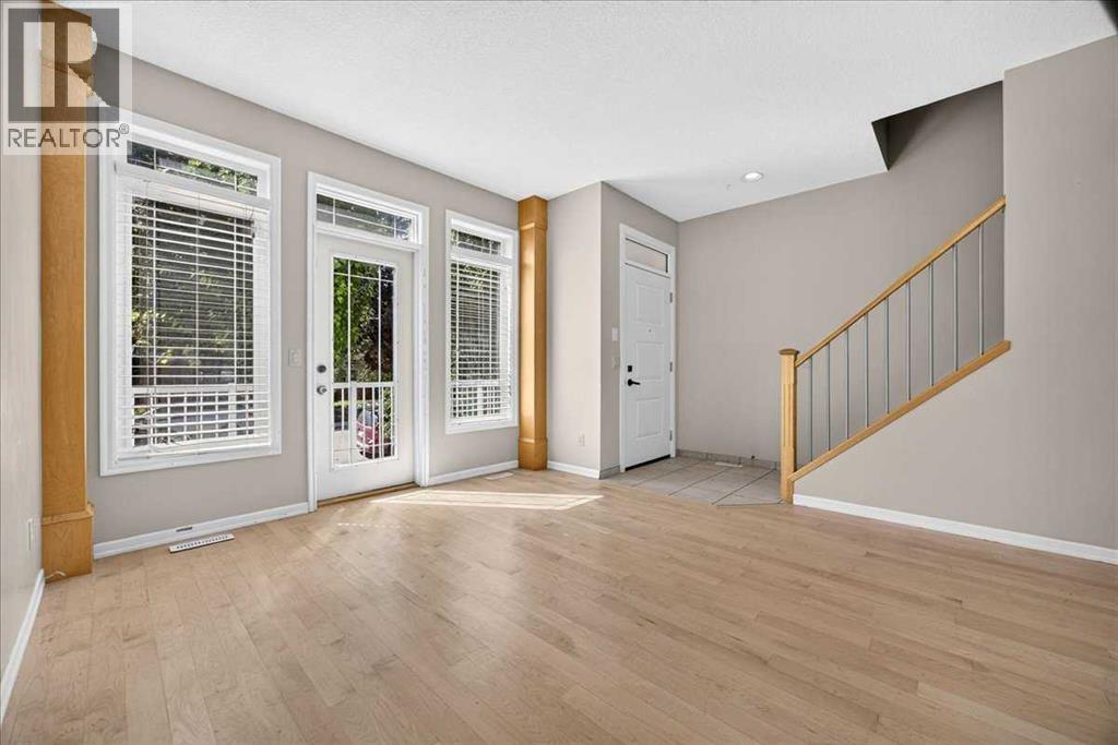 262 21 Avenue NE - 5
