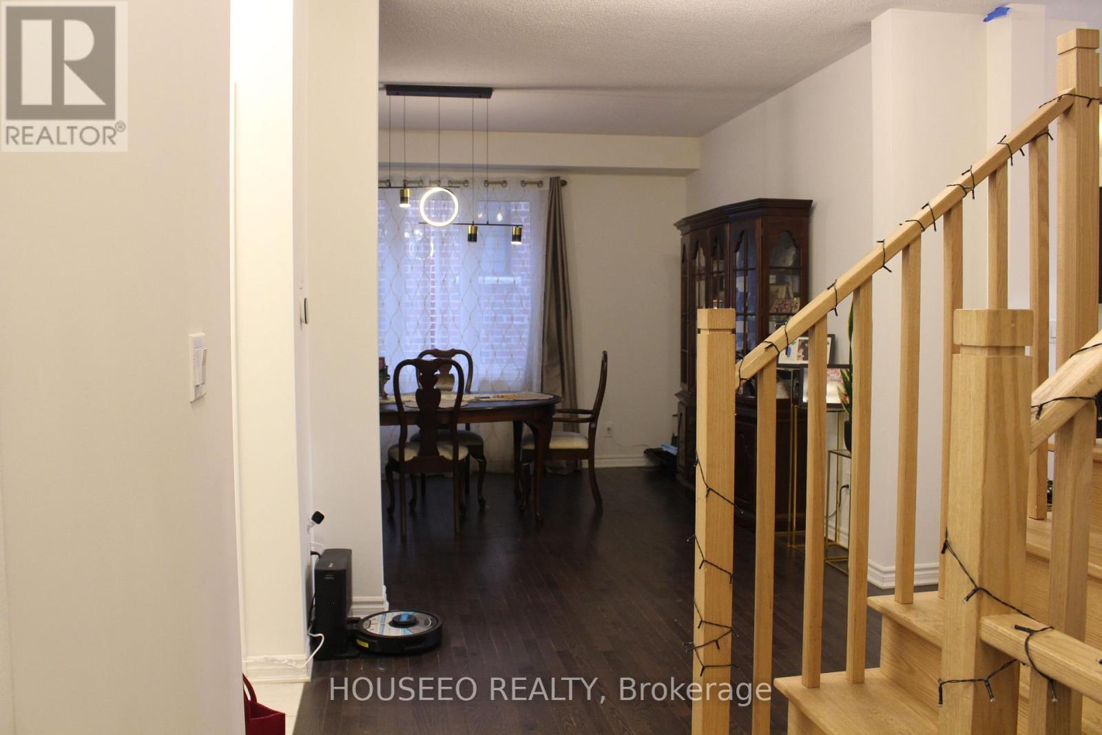 58 ORIOLE CRESCENT - Image 11