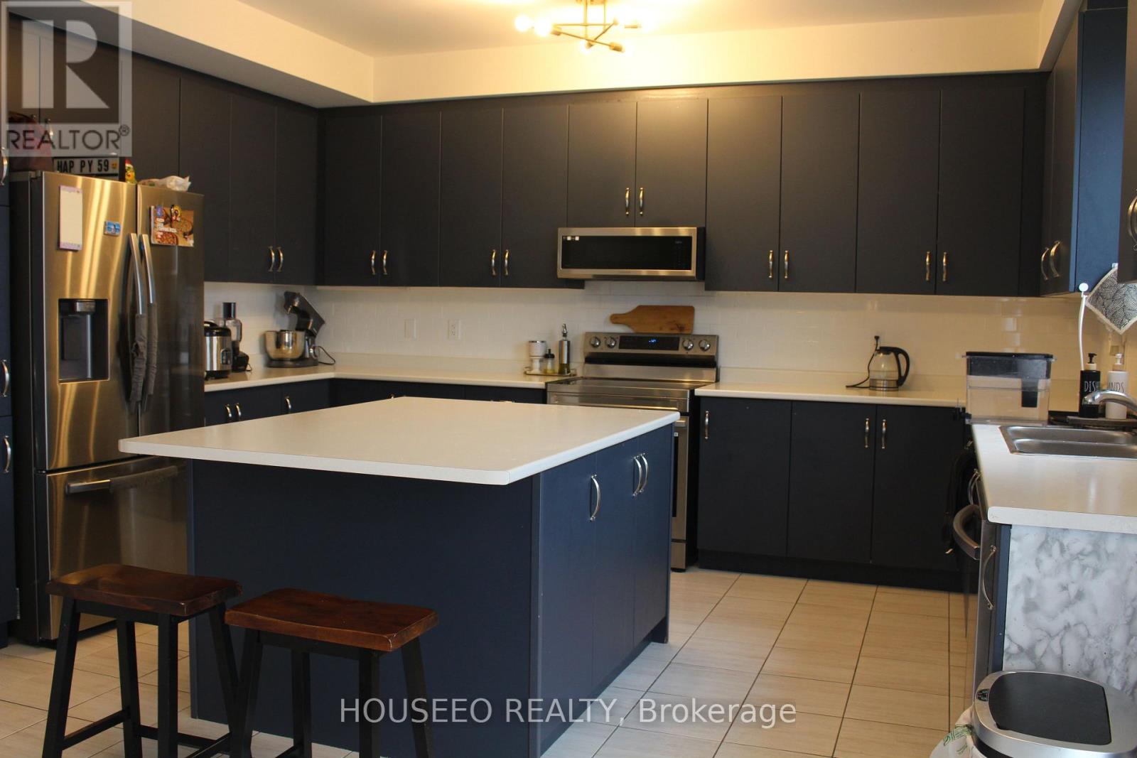 58 ORIOLE CRESCENT - 17