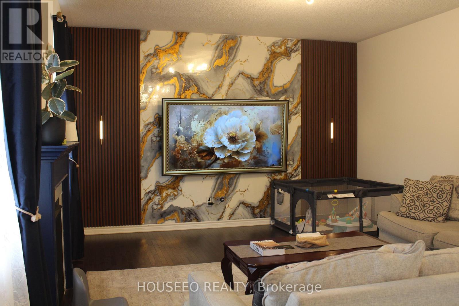 58 ORIOLE CRESCENT - 20