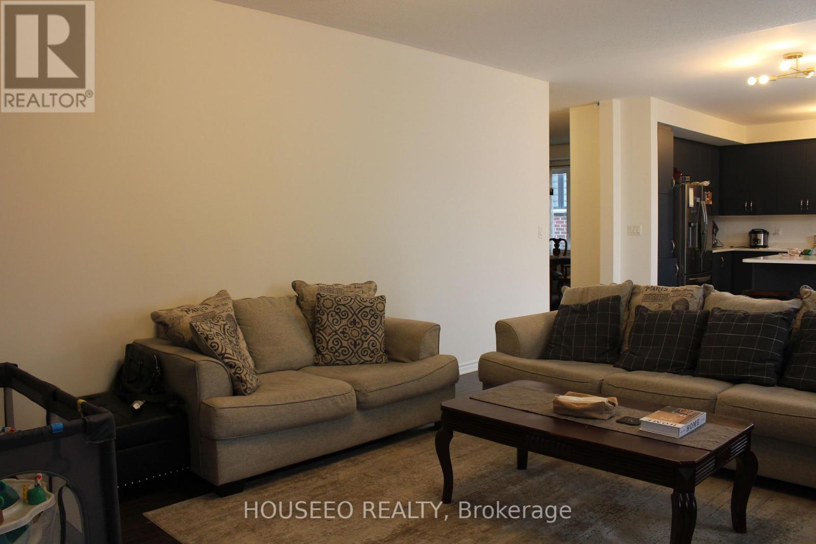 58 ORIOLE CRESCENT - Image 23