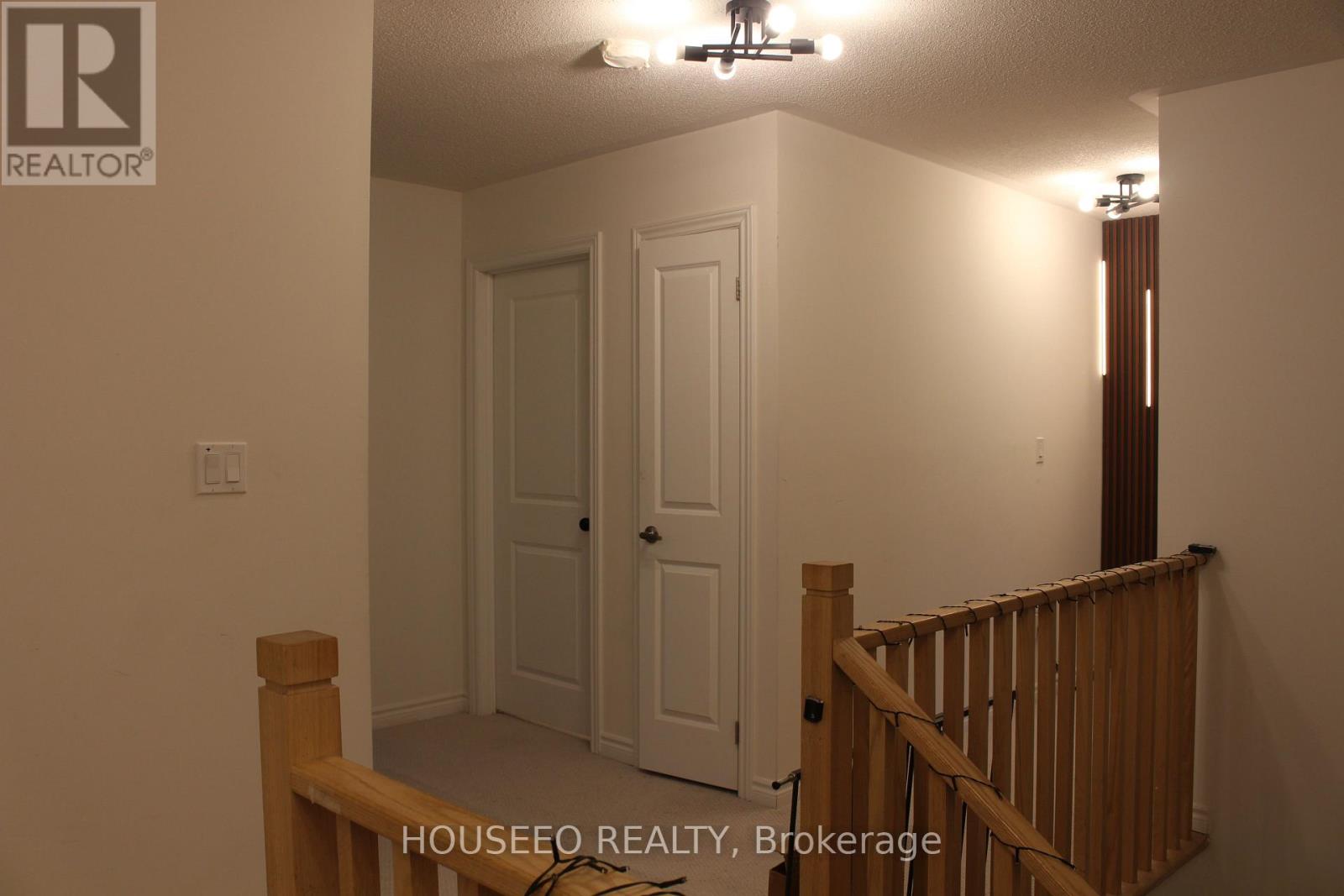 58 ORIOLE CRESCENT - 26