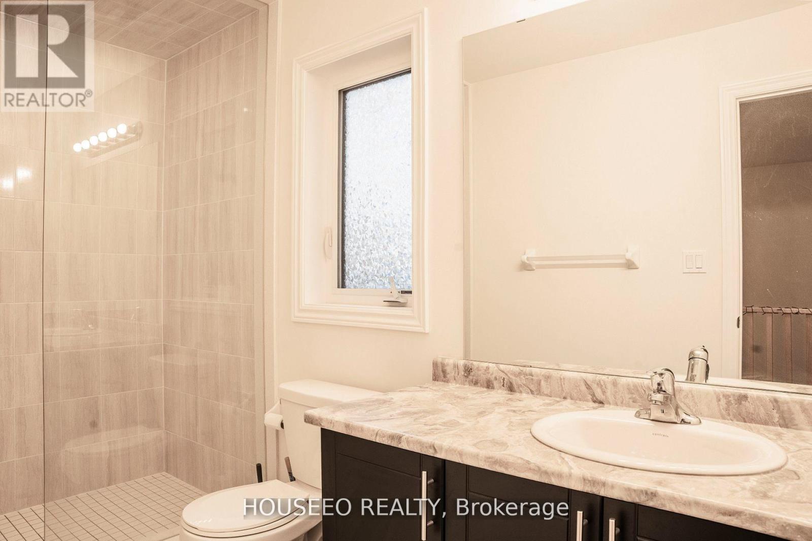 58 ORIOLE CRESCENT - 31