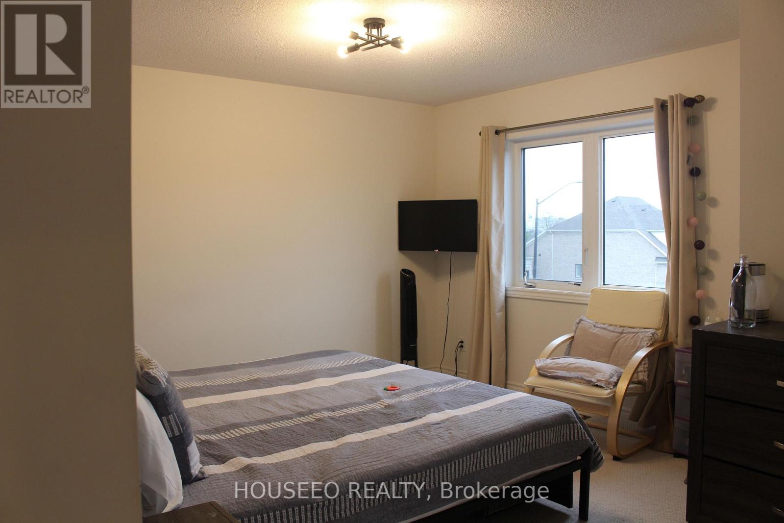 58 ORIOLE CRESCENT - 33