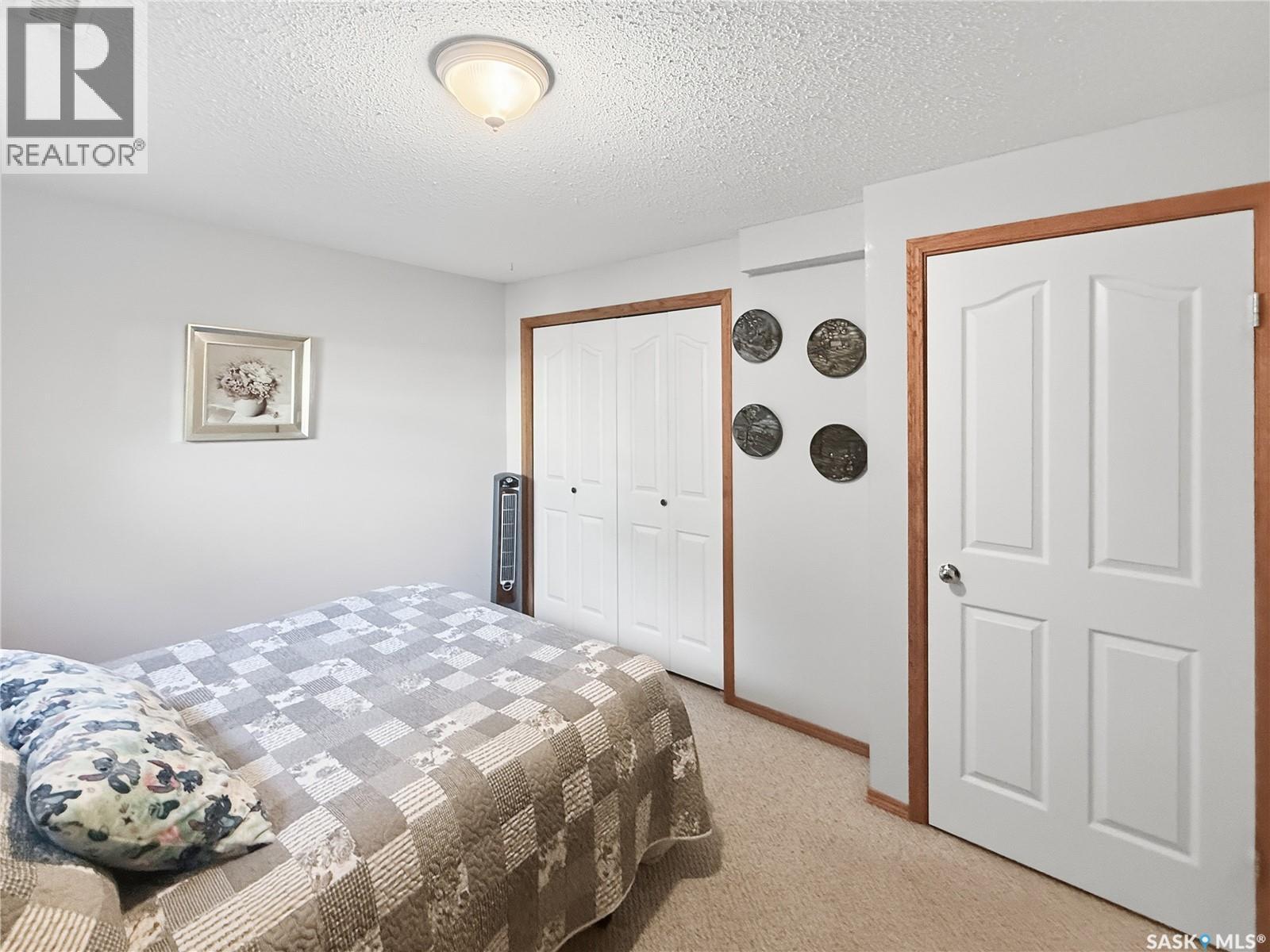 625 7th AVENUE NE - Image 23