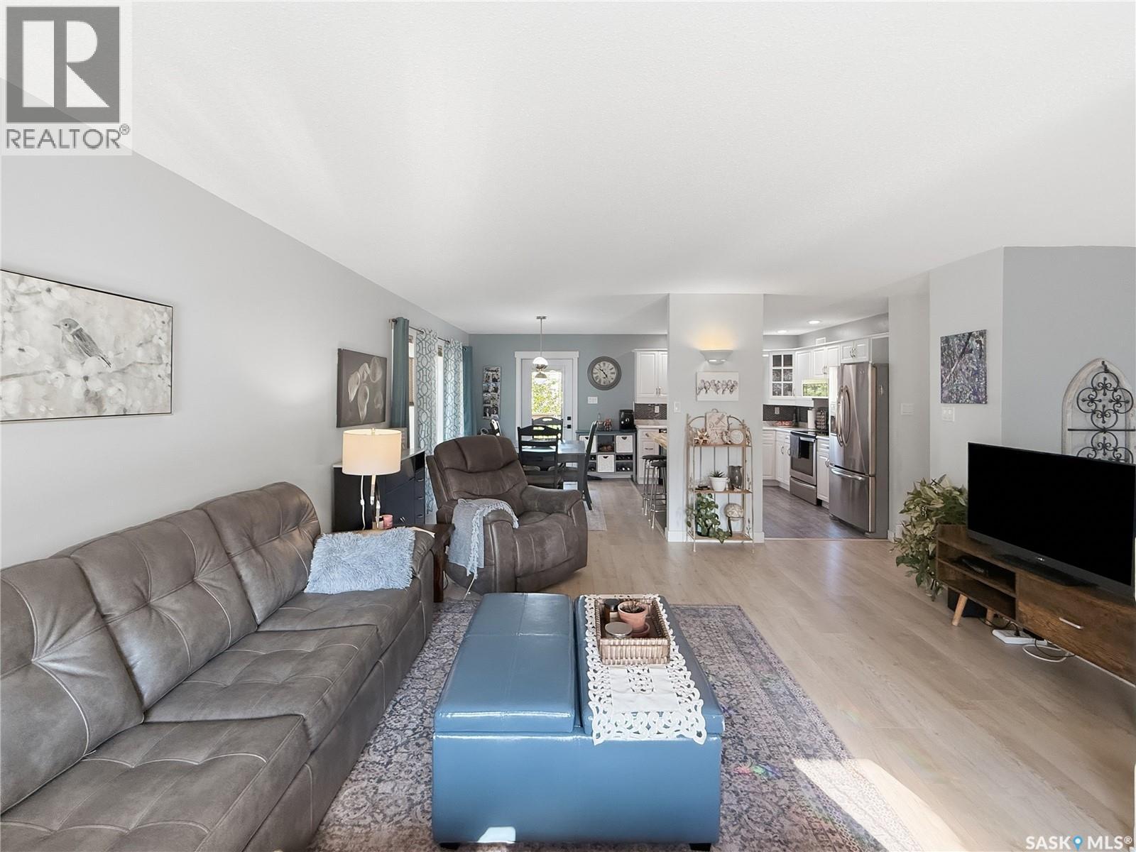 625 7th AVENUE NE - Image 7
