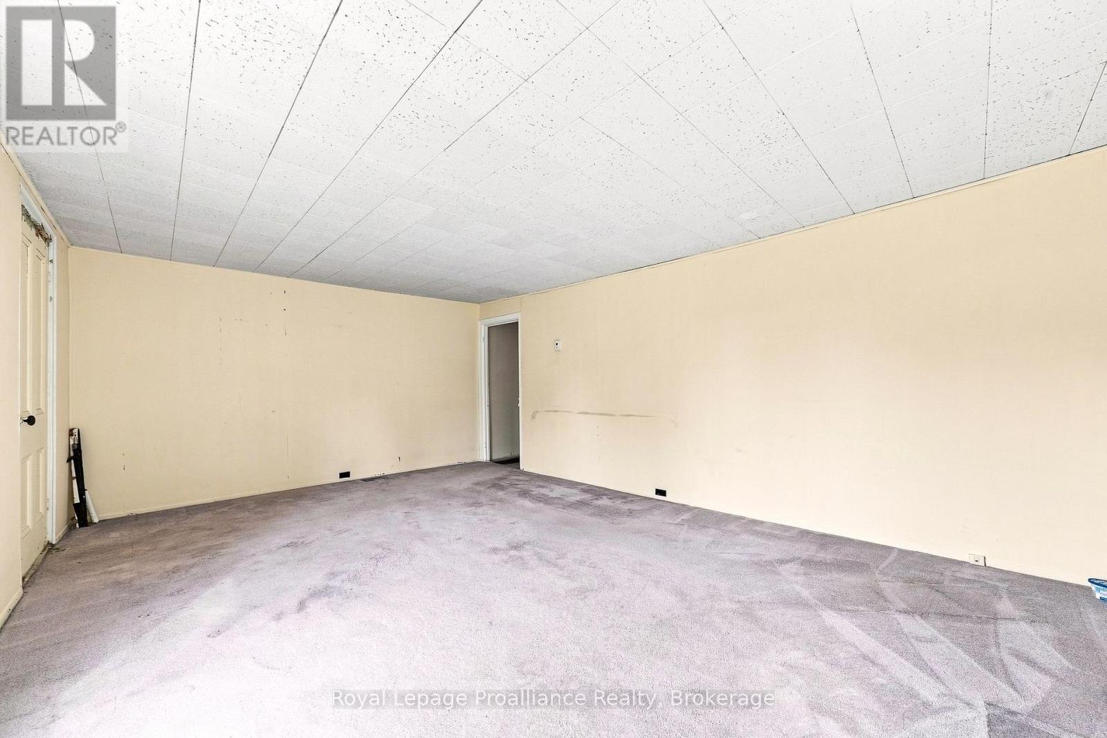 380-384 MAIN STREET - Image 41