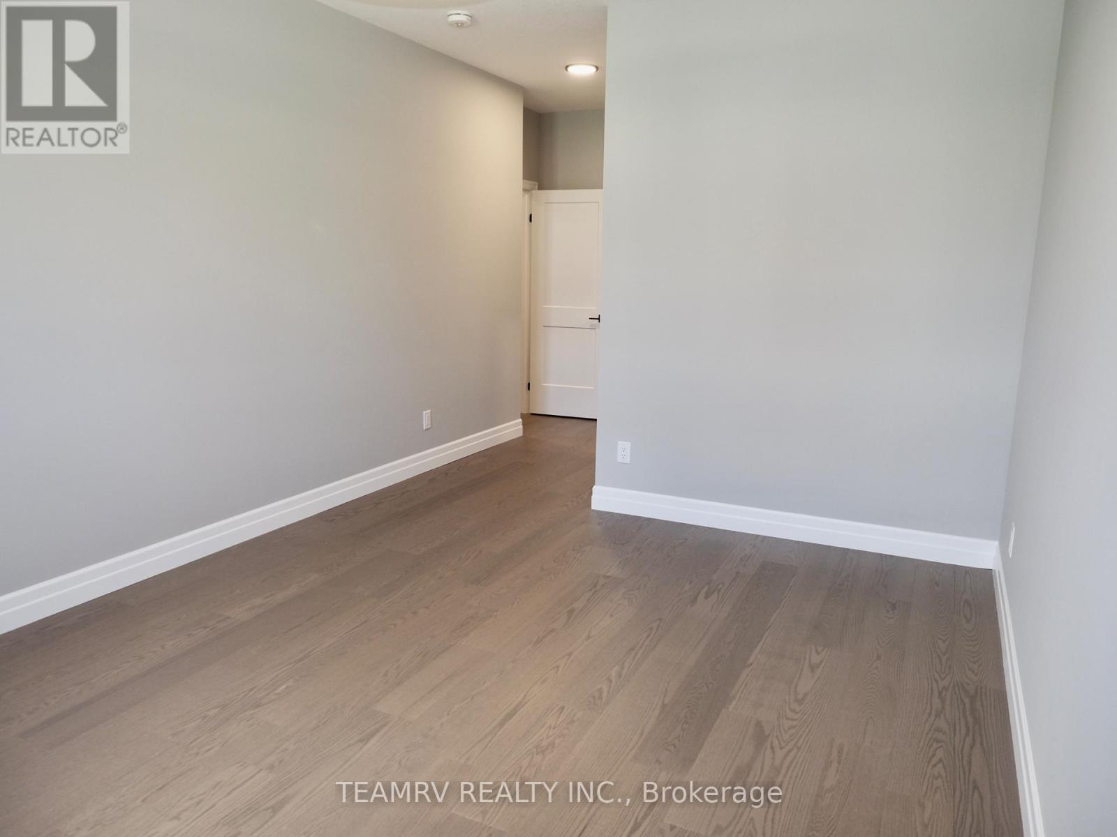 17 DARROW DRIVE - 17
