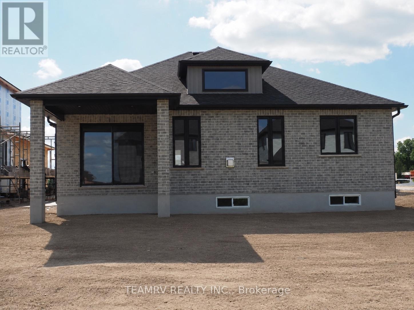 17 DARROW DRIVE - 2